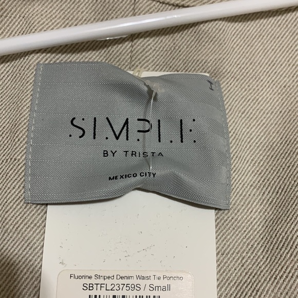 SIMPLE by TRISTA Fluorine Striped Denim Waist Tie Poncho Size Small - Picture 8 of 8